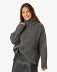 LYKKENN ROLL NECK PULLOVER
