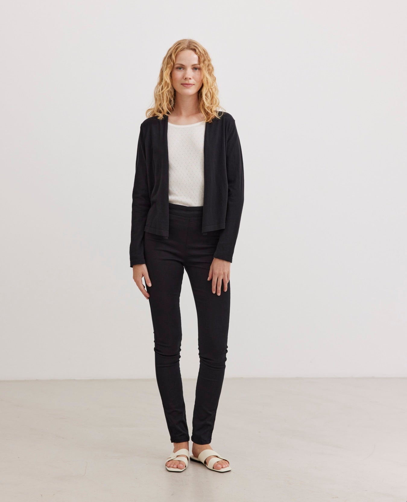 MELINANN CARDIGAN I EKOLOGISK BOMULL